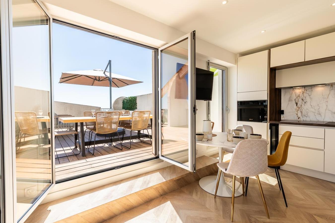 Suite Terrasse Xxl - Front De Mer - Parking - Ambiance Plage La Grande Motte Exteriör bild